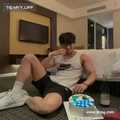 郦鹃竹